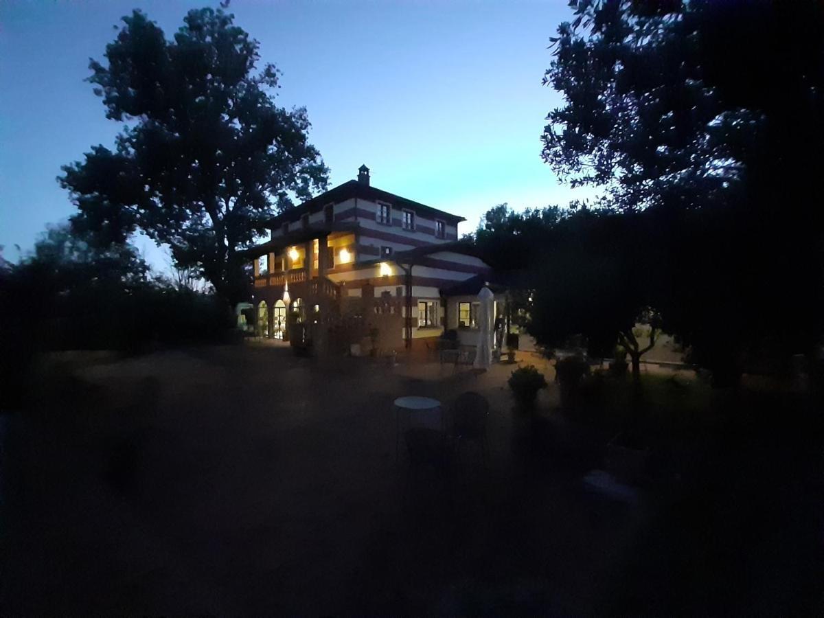 Le Rasse Guest House Citerna Exterior photo